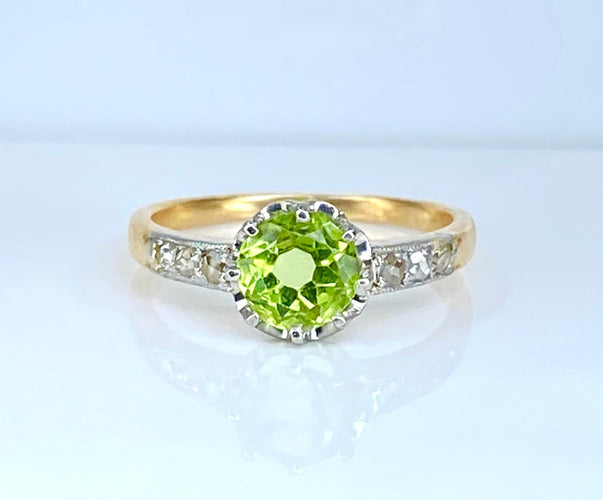 Bague 51 Bague en or jaune 18 carats au péridot et diamants 58 Facettes AB699