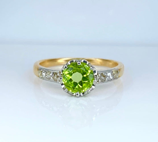 Bague 51 Bague en or jaune 18 carats au péridot et diamants 58 Facettes AB699