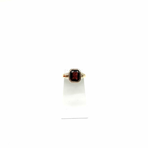 Bague 50 Bague en or jaune et grenat 58 Facettes Z15B51817