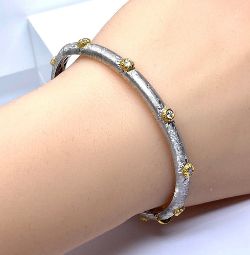 Bracelet Bracelet jonc ouvrant - Bracelet en or blanc 18 carats et diamants 58 Facettes AB703