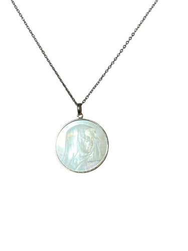 Pendentif Médaille Vierge en nacre et or blanc 18 carats, 26,5 mm 58 Facettes AB697