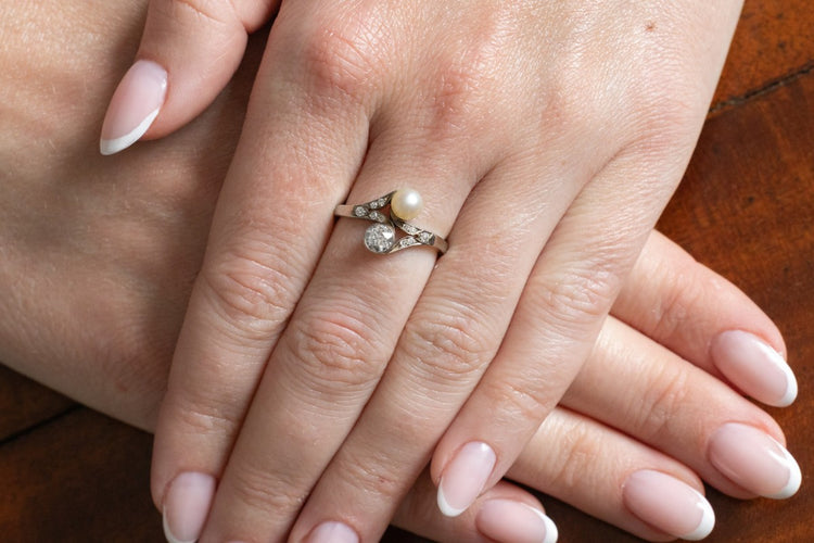 art-nouveau-toi-et-moi-ring-with-pearl-and-diamonds-early-20th-century (1).jpg