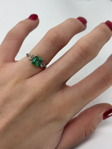 Bague 48 Bague ancienne - Émeraude et diamants en or blanc 18K 58 Facettes 1753