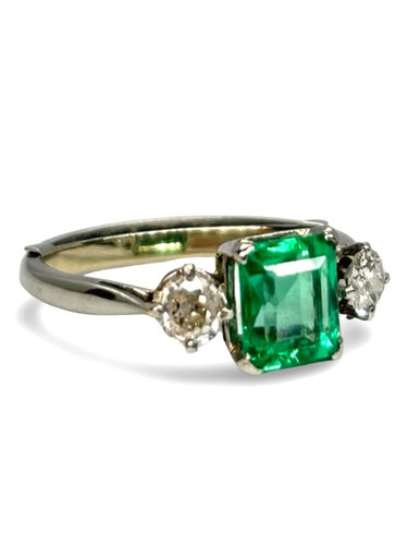 Bague 48 Bague ancienne - Émeraude et diamants en or blanc 18K 58 Facettes 1753