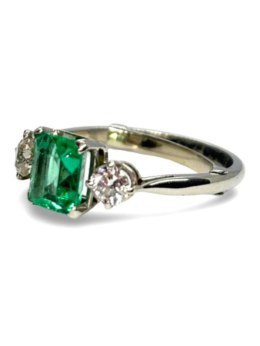 Bague 48 Bague ancienne - Émeraude et diamants en or blanc 18K 58 Facettes 1753
