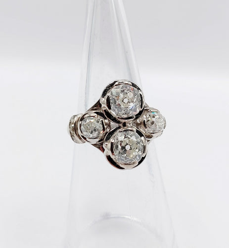 Bague 50 Bague Art déco en or blanc 18k et platine, diamants taille ancienne 2,30 ct 58 Facettes A06951