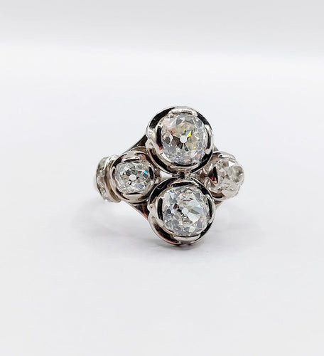 Bague 50 Bague Art déco en or blanc 18k et platine, diamants taille ancienne 2,30 ct 58 Facettes A06951