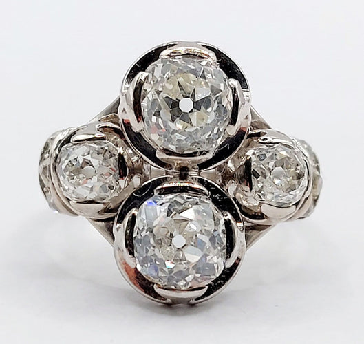 Bague 50 Bague Art déco en or blanc 18k et platine, diamants taille ancienne 2,30 ct 58 Facettes A06951