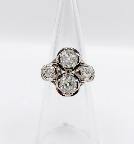 Bague 50 Bague Art déco en or blanc 18k et platine, diamants taille ancienne 2,30 ct 58 Facettes A06951