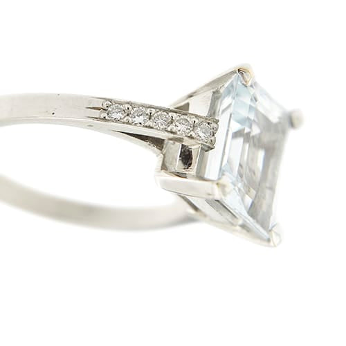 Bague Bague - Aigue-marine et diamants en or blanc 18 ct 58 Facettes 39084