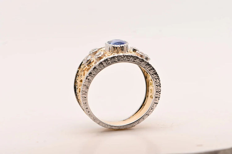 Bague 54 Bague - Saphir 0,95 ct et diamants en or jaune et or blanc 18 carats 58 Facettes