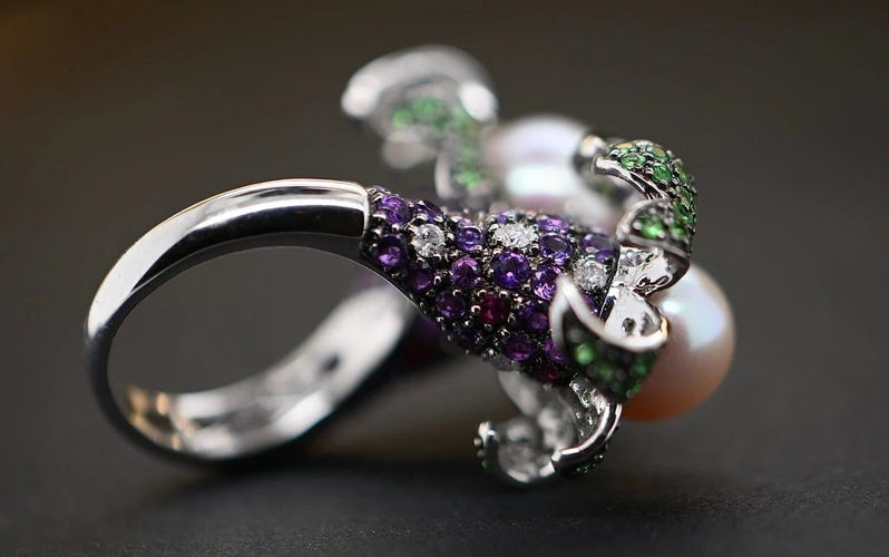 Bague 54 Bague en or blanc 18 carats avec perles de culture et pierres précieuses 58 Facettes