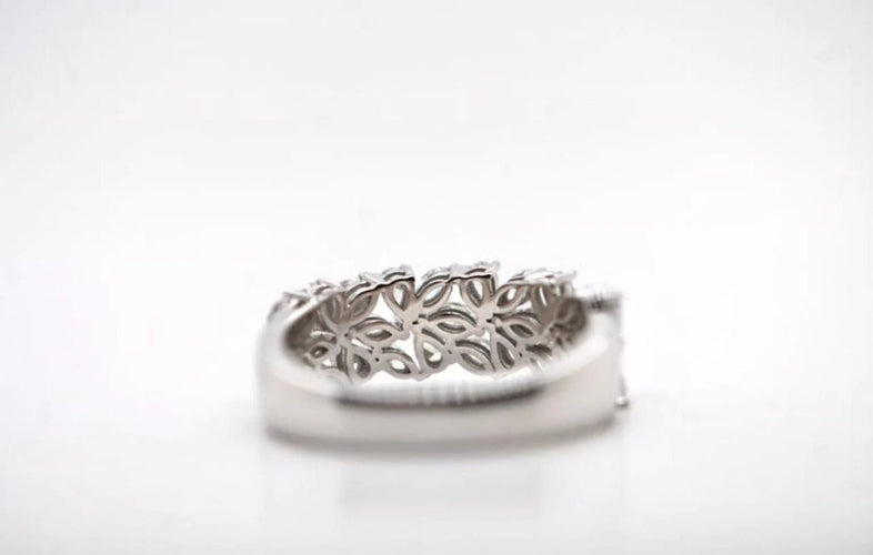 Bague 53 Bague en or blanc 18 carats avec diamants 1,010 carats 58 Facettes