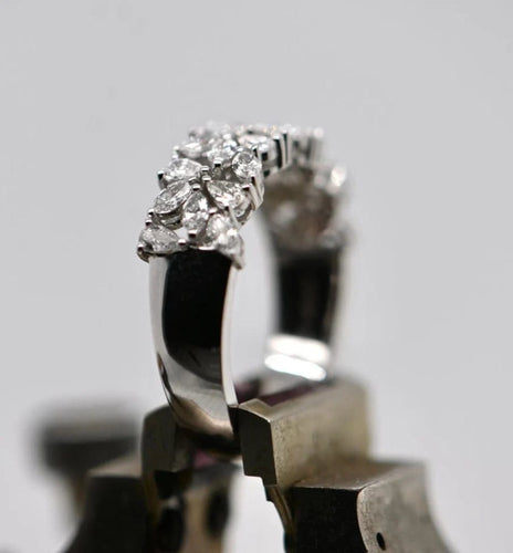Bague 53 Bague en or blanc 18 carats avec diamants 1,010 carats 58 Facettes
