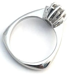 Bague 52 Bague solitaire en or gris avec diamant taille ancienne 0,78 ct 58 Facettes 227465