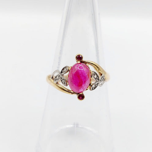 Bague 54 Bague Art nouveau en or 18k et platine, rubis cabochon et diamants 58 Facettes A06780