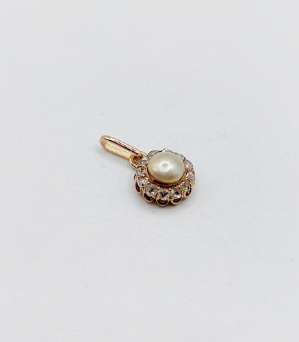 Pendentif Pendentif victorien en or rose 14k avec perle et diamants 58 Facettes A06881