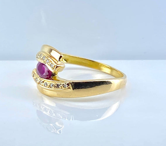 Bague 50 Bague en or jaune 18 carats rubis et diamants 58 Facettes AB706