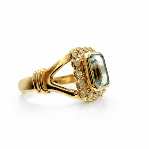Bague 57 Bague en or jaune 18 carats avec aigue-marine et diamants 58 Facettes 50381