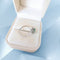 Bague 53 Bague marquise vintage en or blanc 18K, émeraude et diamants 58 Facettes 1776