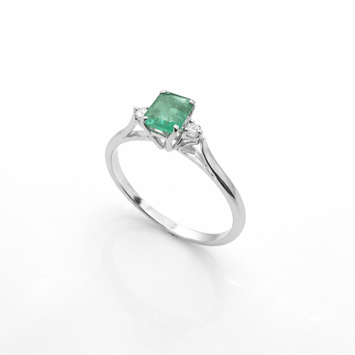 Bague 56 Bague en or blanc 18 carats avec émeraude et diamants 58 Facettes Bague en or blanc, émeraude & diamants