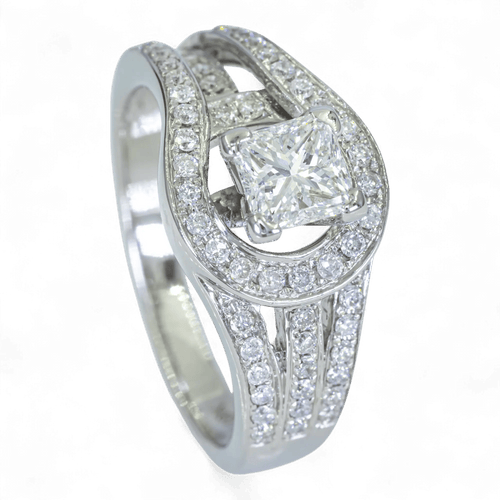 Bague 53 Bague en or 18K (750) avec diamants 1,26 ct (centre 0,70 ct) 58 Facettes AM98