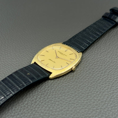 Montre Audemars Piguet Tonneau 5279 - Montre en or jaune 18k Clou de Paris 58 Facettes 031