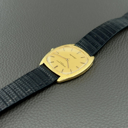 Montre Audemars Piguet Tonneau 5279 - Montre en or jaune 18k Clou de Paris 58 Facettes 031