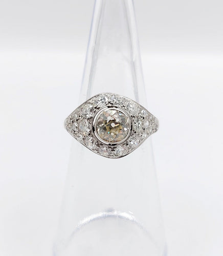 Bague 49 Bague dôme Art déco en platine et diamants, taille ancienne 0,90 ct 58 Facettes A06952
