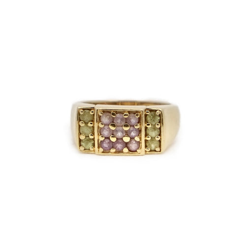 Bague 55 Chevalière en or jaune 18K pavée d’améthystes et péridots 58 Facettes 2376-98