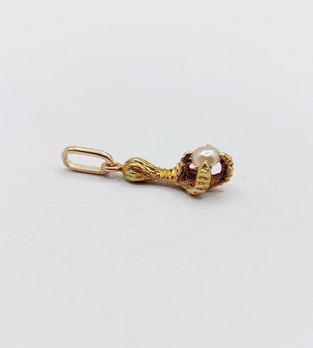 Pendentif Pendentif serre d'aigle antique en or jaune 18k et perle 58 Facettes A06935