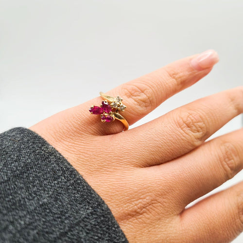 Bague 48 Bague rubis et diamants en or jaune 18 carats 58 Facettes Bague #4992