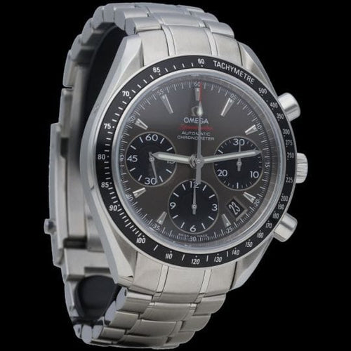 Montre Omega Speedmaster Date Chronograph 58 Facettes MT45600