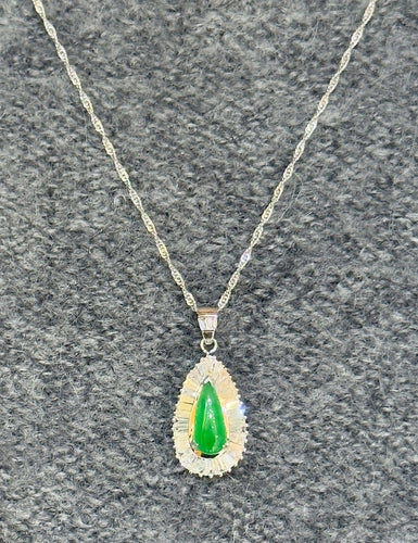 Collier Chaîne et pendentif poire en or blanc 18 ct, jade vert et diamants 58 Facettes 87816-90851 ac12745