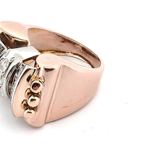 Bague 52 Bague années 80 style demodè en or rose et blanc 18 ct diamants 58 Facettes 223/26 C