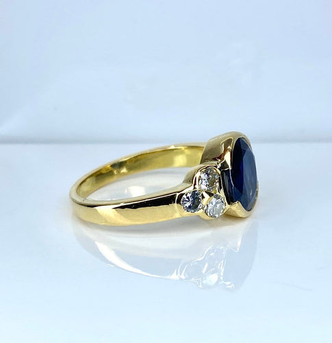 Bague 54 Bague en or jaune 18 carats, saphir et diamants 58 Facettes AB713