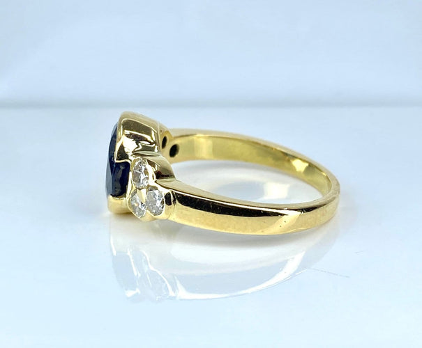 Bague 54 Bague en or jaune 18 carats, saphir et diamants 58 Facettes AB713