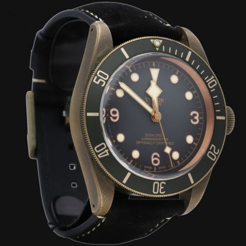 Montre Tudor Montre Black Bay 58 Facettes MT45806
