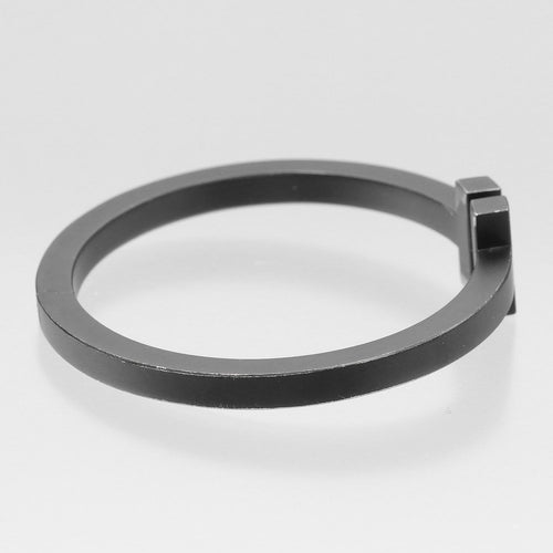 Bracelet Tiffany & Co. T Square - Bracelet en acier noir 58 Facettes b28ars