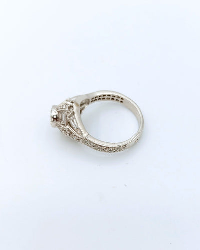 Bague 54 Bague solitaire Art déco en or blanc et diamants 58 Facettes A11351