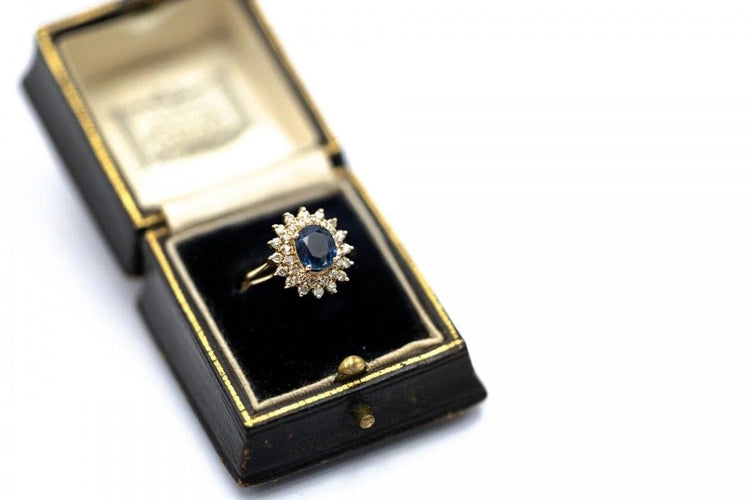 Bague 51 Bague avec saphir et diamants en or jaune 14 carats 58 Facettes 11772