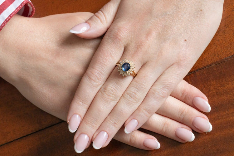 Bague 51 Bague avec saphir et diamants en or jaune 14 carats 58 Facettes 11772