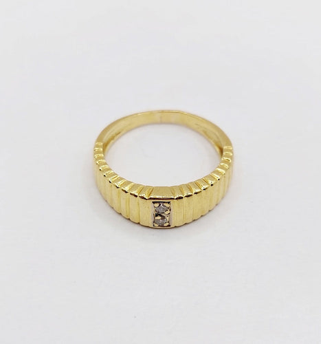 Bague 47.5 Bague chevalière vintage en or jaune 18 k et diamants 58 Facettes A06978
