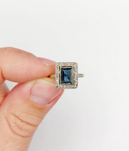 Bague 48 Bague pompadour Art déco en or 18k et platine, saphir et diamants 58 Facettes A06982