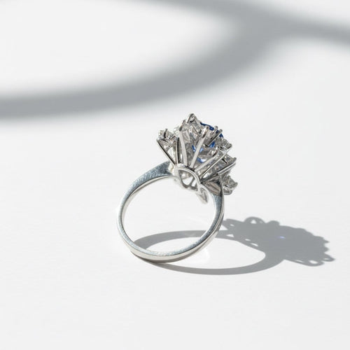 Bague 52 Bague cocktail - Saphir et diamants en or blanc 18 carats 58 Facettes 1.0000968/1