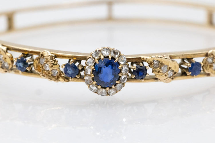 Bracelet Bracelet rigide - Bracelet en or jaune et saphirs, diamants 58 Facettes 11999
