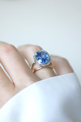 Bague 54 Bague Art déco saphir de Ceylan non chauffé 10,50 ct et diamants 58 Facettes