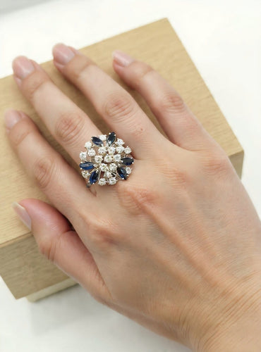 Bague 54 Bague bouquet - Bague en or blanc 18 ct, diamants et saphirs 58 Facettes CV-037