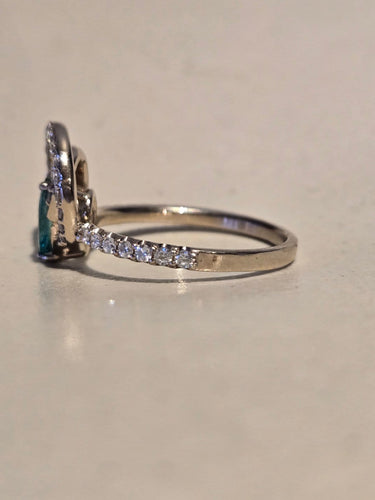 Bague 54 Bague en or blanc 18 k émeraude taille poire et diamants 58 Facettes Bague 0005