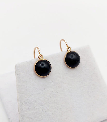 Boucles d'oreilles Dormeuses anciennes en or rose 18k et cabochon de jais 58 Facettes A06992